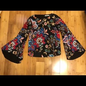 Alice and Olivia bell sleeve cotton top size 0
